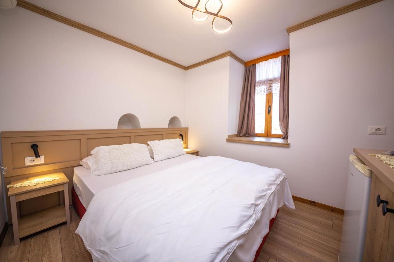 Bed And Breakfast Kotoni Gjirokastër Esterno foto