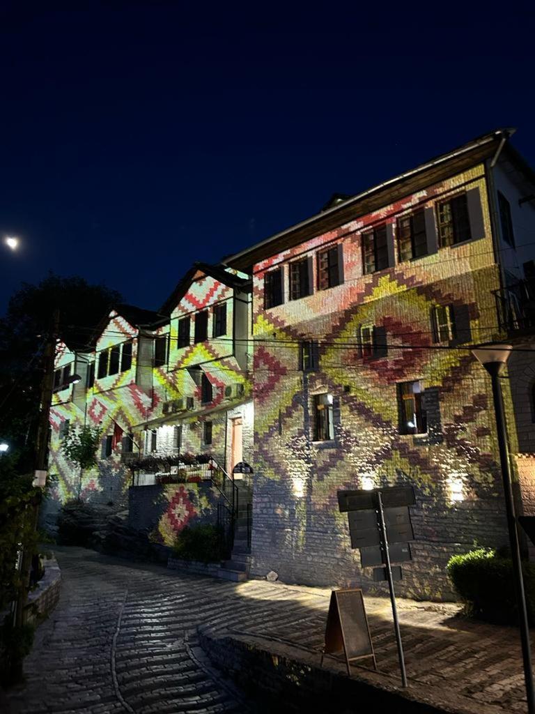 Bed And Breakfast Kotoni Gjirokastër Esterno foto