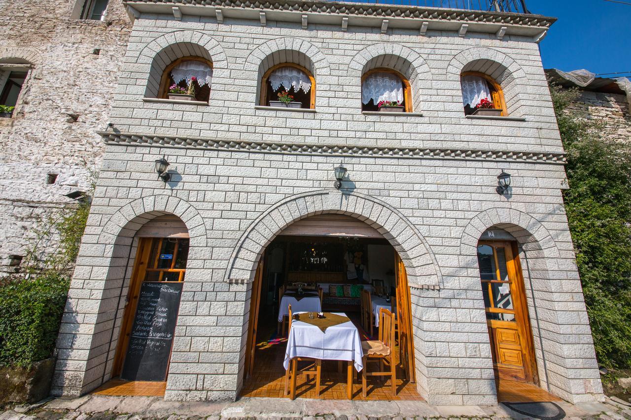 Bed And Breakfast Kotoni Gjirokastër Esterno foto