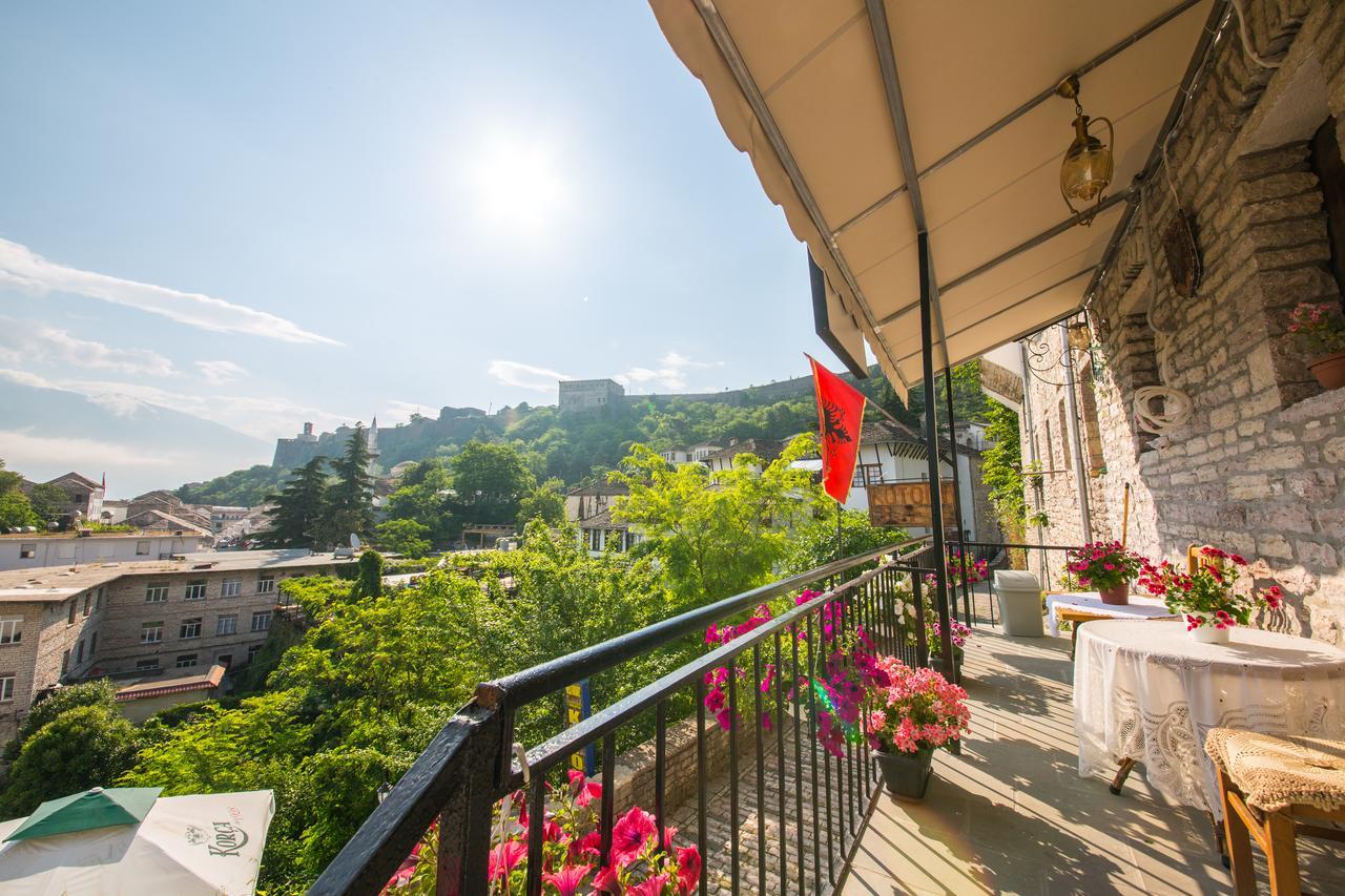 Bed And Breakfast Kotoni Gjirokastër Esterno foto